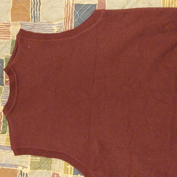 Men's medium burgundy sweater vest - Picture 3 of 6